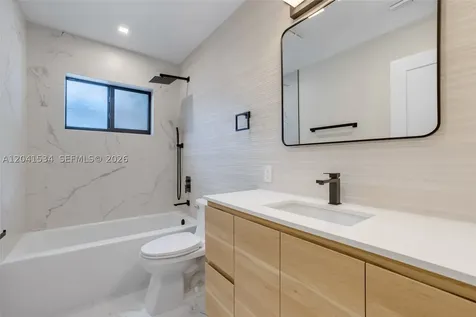 5718 NE 15th Avenue Fort Lauderdale FL 33334
