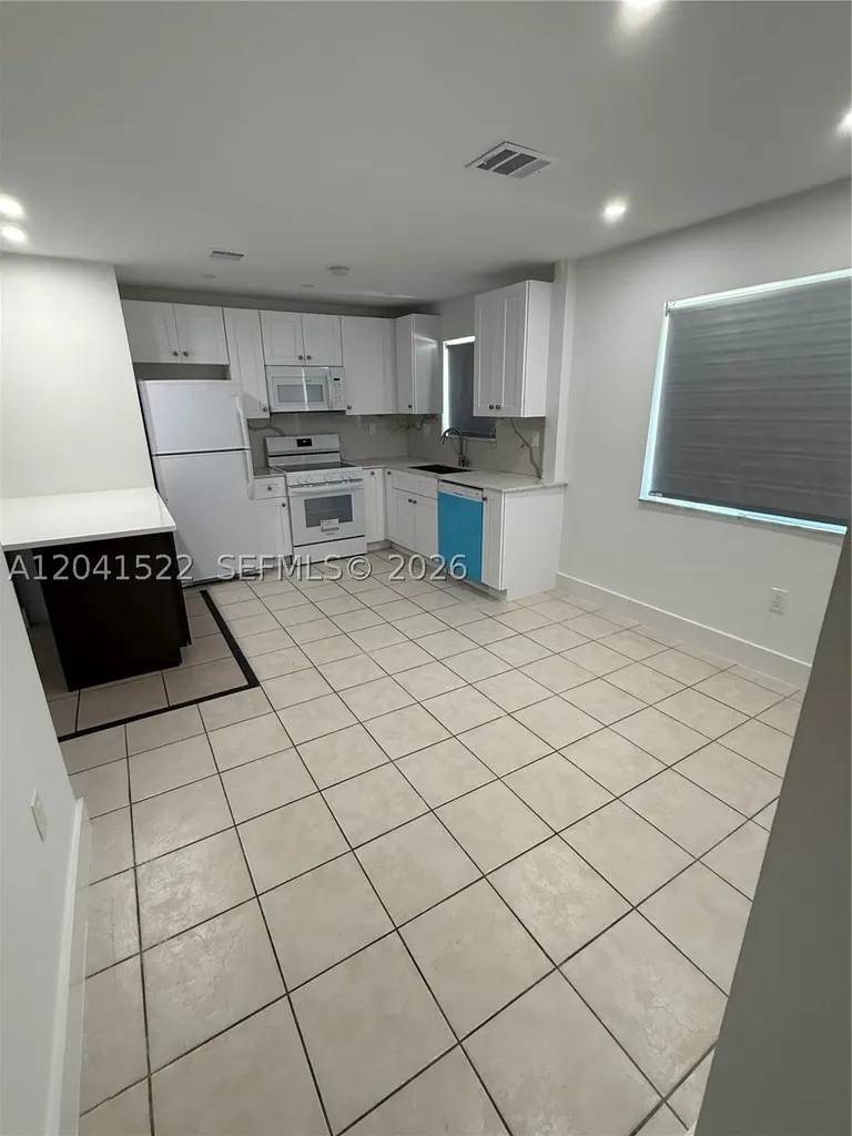 18602 SW 100th Avenue Cutler Bay FL 33157