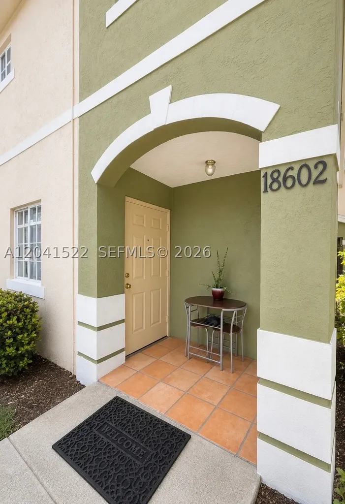 18602 SW 100th Avenue Cutler Bay FL 33157