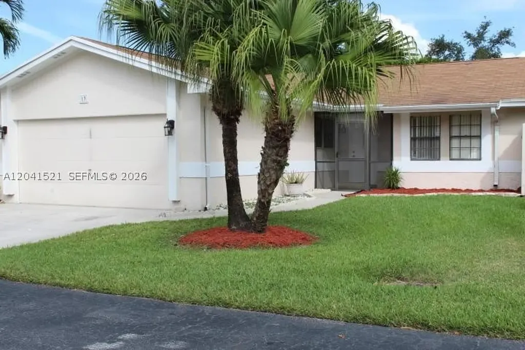 13 Fenwick Place Boynton Beach FL 33426