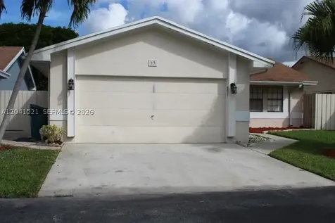 13 Fenwick Place Boynton Beach FL 33426