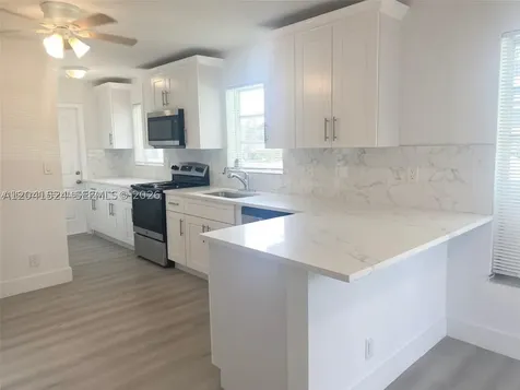 1005 NE 2nd Street Hallandale Beach FL 33009