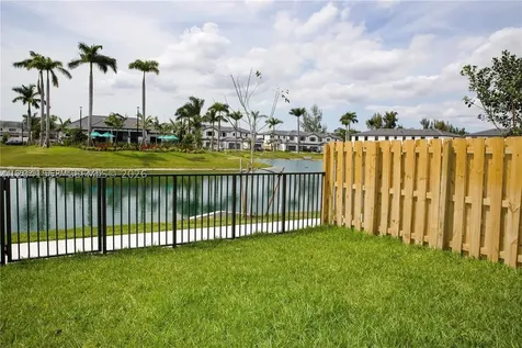 5001 Peacock Way Dania Beach FL 33312