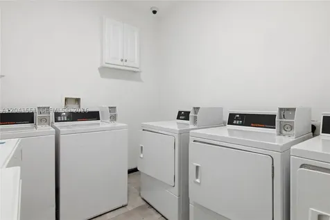 402 NW 12th Avenue Miami FL 33128