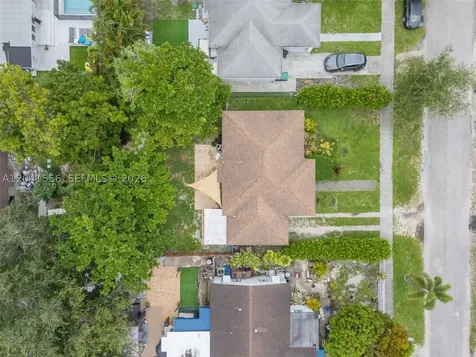 421 NW 105th Street Miami FL 33150