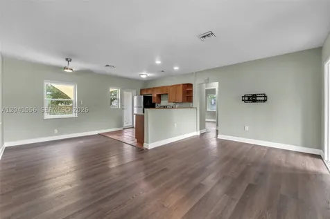 421 NW 105th Street Miami FL 33150