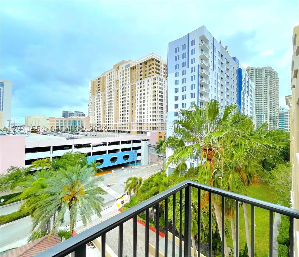 520 SE 5th Avenue Fort Lauderdale FL 33301