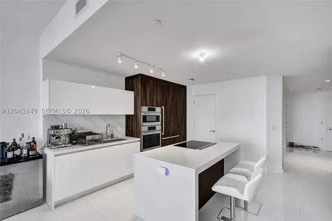 851 NE 1st Avenue Miami FL 33132