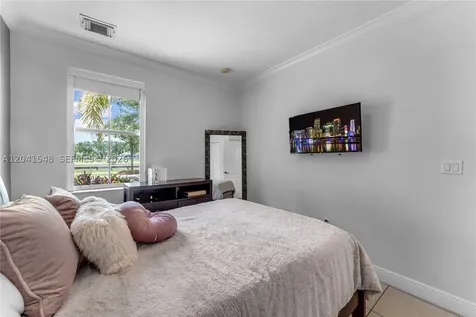 15506 SW 25th Terrace Miami FL 33185