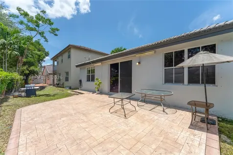 15506 SW 25th Terrace Miami FL 33185