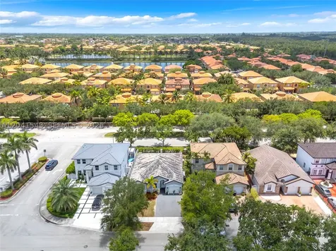 15506 SW 25th Terrace Miami FL 33185