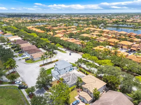 15506 SW 25th Terrace Miami FL 33185