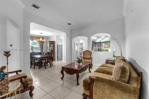 15506 SW 25th Terrace Miami FL 33185