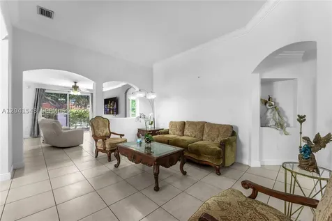 15506 SW 25th Terrace Miami FL 33185