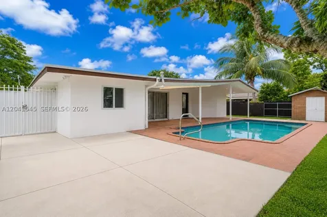 18670 Belview Drive Cutler Bay FL 33157