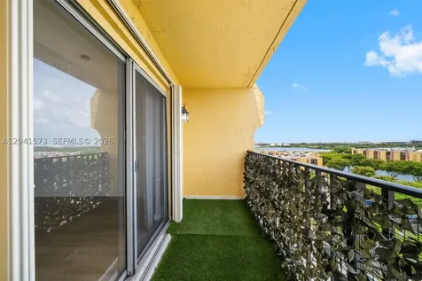4801 NW 7th Street Miami FL 33126