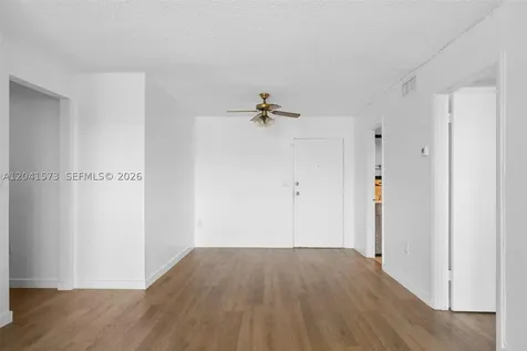 4801 NW 7th Street Miami FL 33126