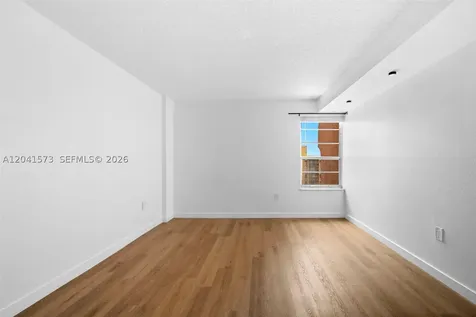 4801 NW 7th Street Miami FL 33126
