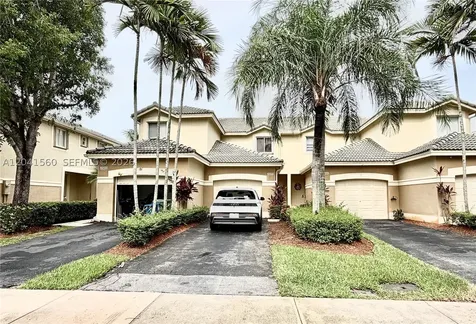 2560 Cordoba Bend Weston FL 33327