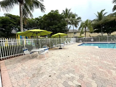 2560 Cordoba Bend Weston FL 33327