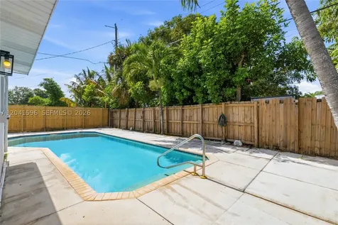 230 NW 55th Street Oakland Park FL 33309