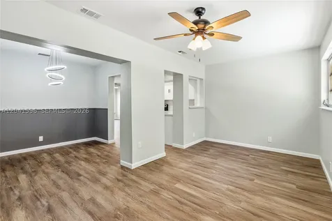 230 NW 55th Street Oakland Park FL 33309