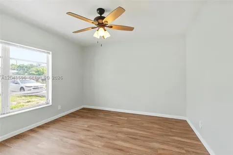 230 NW 55th Street Oakland Park FL 33309