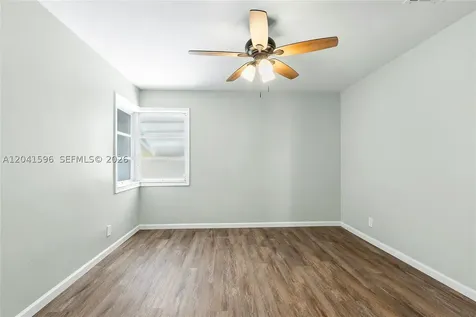 230 NW 55th Street Oakland Park FL 33309