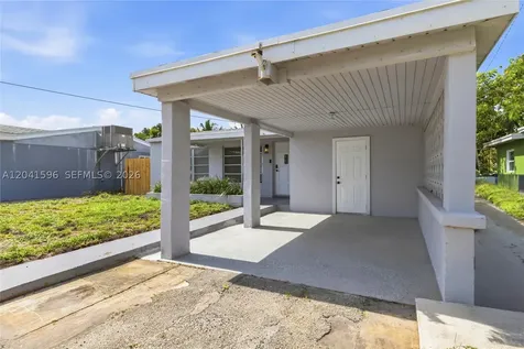 230 NW 55th Street Oakland Park FL 33309