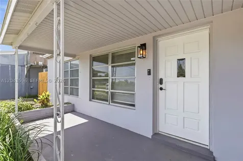 230 NW 55th Street Oakland Park FL 33309
