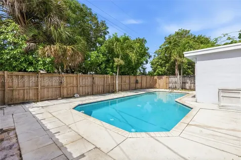 230 NW 55th Street Oakland Park FL 33309