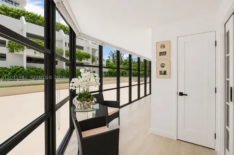 6423 Collins Avenue Miami Beach FL 33141