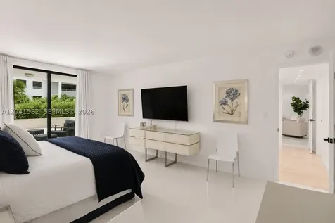 6423 Collins Avenue Miami Beach FL 33141