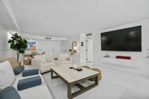 6423 Collins Avenue Miami Beach FL 33141