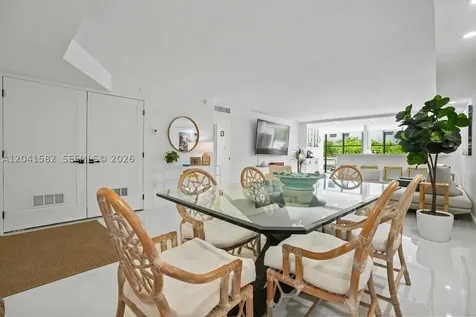 6423 Collins Avenue Miami Beach FL 33141