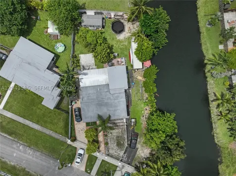 11525 Snapper Creek Drive Miami FL 33173
