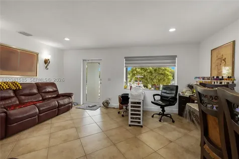 11525 Snapper Creek Drive Miami FL 33173
