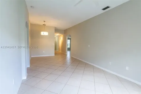 11811 SW 8th Street Pembroke Pines FL 33025