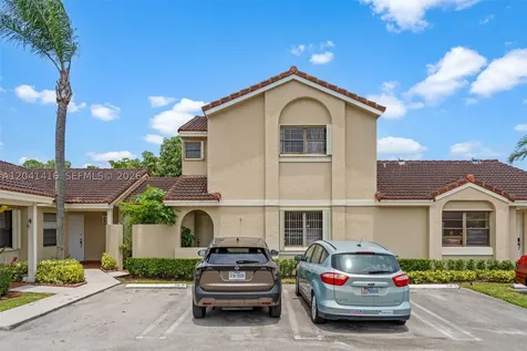 6233 NW 170th Terrace Miami FL 33015