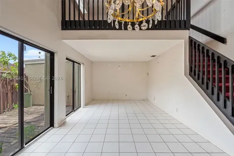 6233 NW 170th Terrace Miami FL 33015