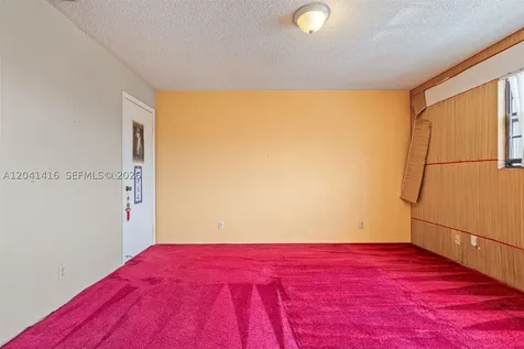 6233 NW 170th Terrace Miami FL 33015