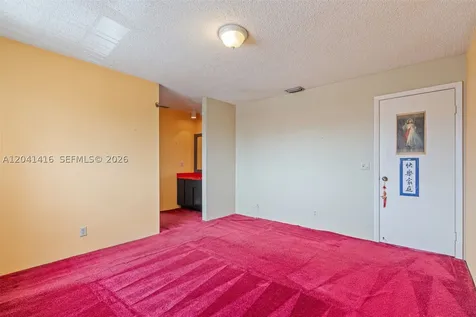 6233 NW 170th Terrace Miami FL 33015