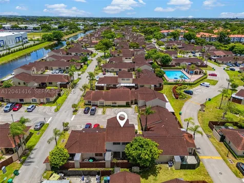6233 NW 170th Terrace Miami FL 33015