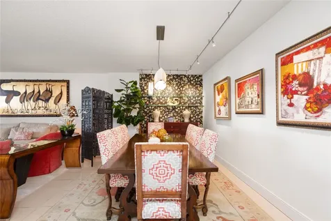 1581 Brickell Avenue Miami FL 33129