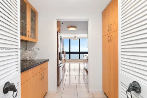 1581 Brickell Avenue Miami FL 33129