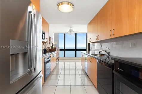 1581 Brickell Avenue Miami FL 33129