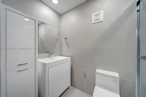 1083 W 38th Street Hialeah FL 33012