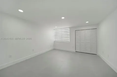 1083 W 38th Street Hialeah FL 33012
