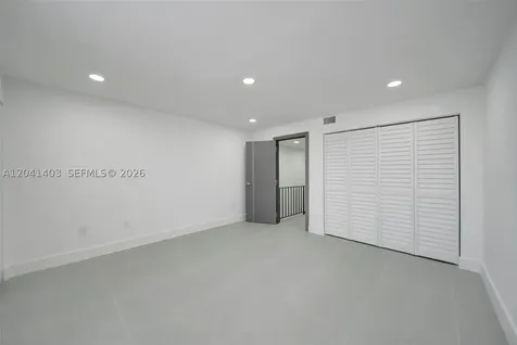 1083 W 38th Street Hialeah FL 33012
