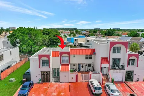 1083 W 38th Street Hialeah FL 33012